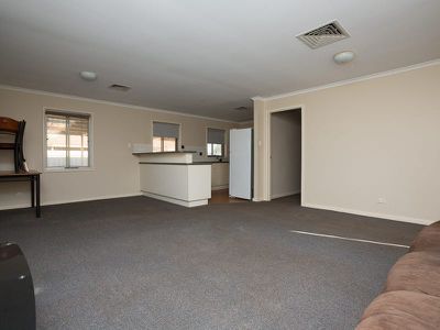 4 Lovell Way, South Hedland