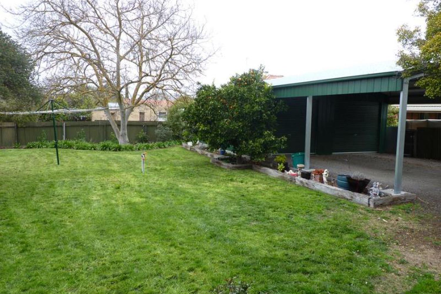 7 Bennett Rd, Horsham