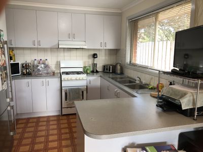 2/29 Oriole Drive, Werribee