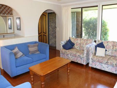 23 Mermaid Avenue, Hawks Nest