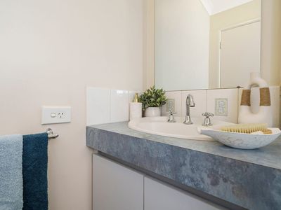 16 Wundu Entrance, South Guildford