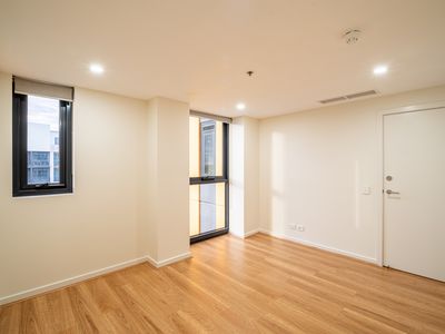 1701 / 10 Balfours Way, Adelaide