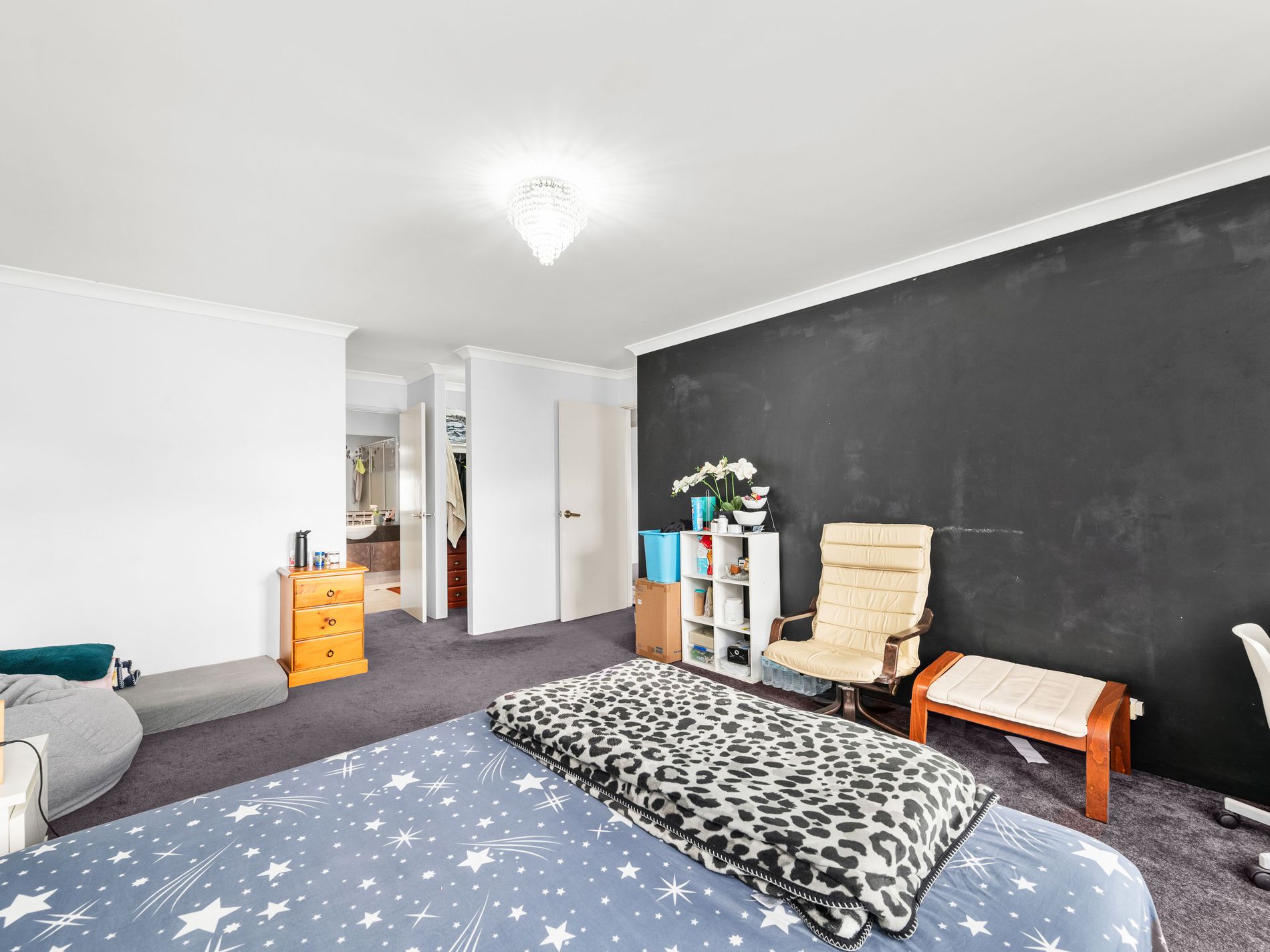 10 Lowerhall Gardens, Southern River