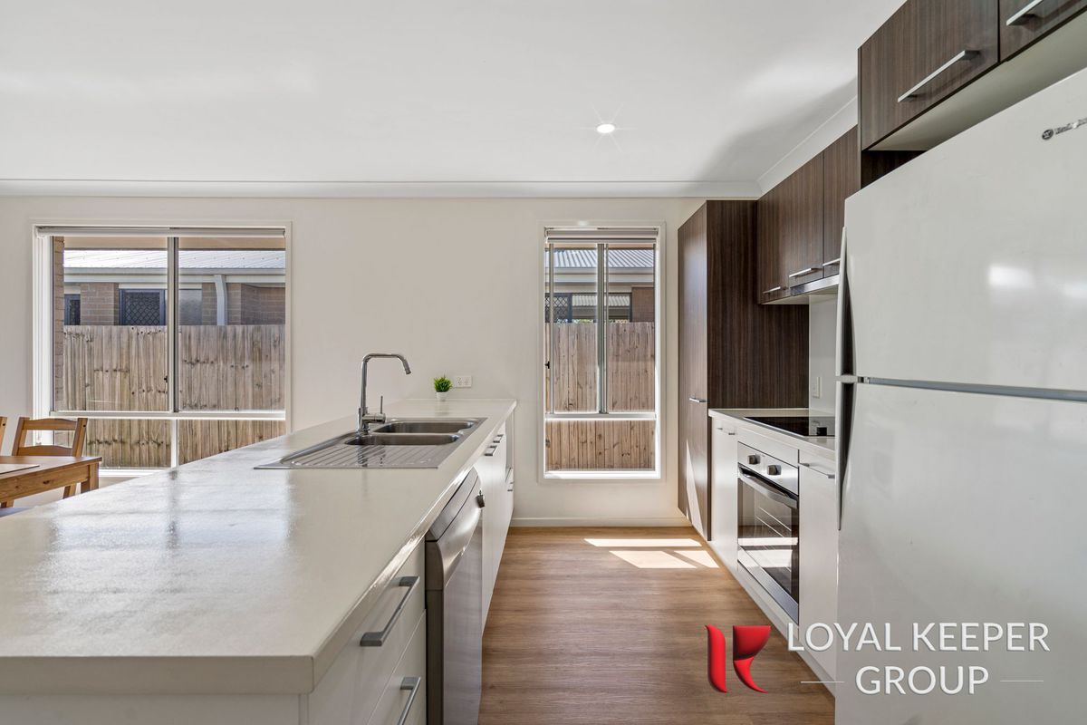 3 WHITE ROCK DRIVE, Redbank Plains