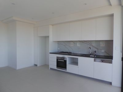 3.5 / 10 Gladstone St, Burwood