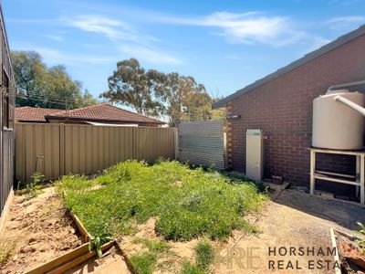 1 / 2 Byrne Street, Horsham