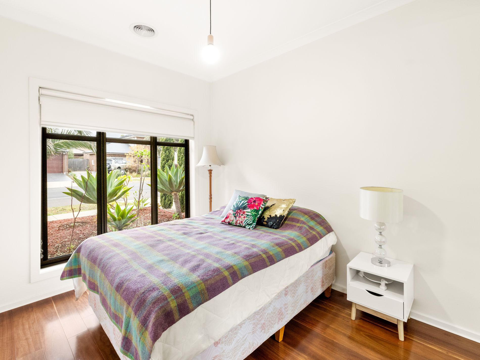 39 Holyoake Parade, Manor Lakes