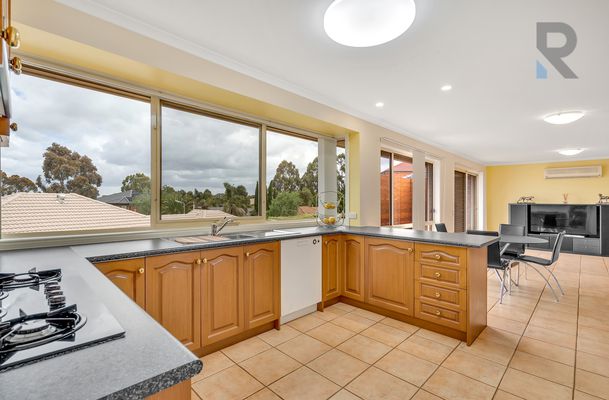 15 Possum Place, South Morang