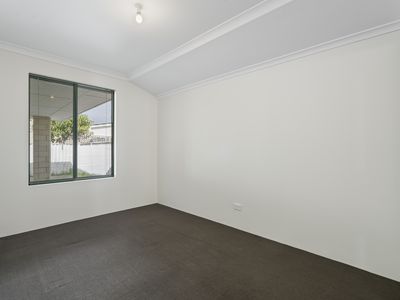 2 / 99 Manning Road, Manning