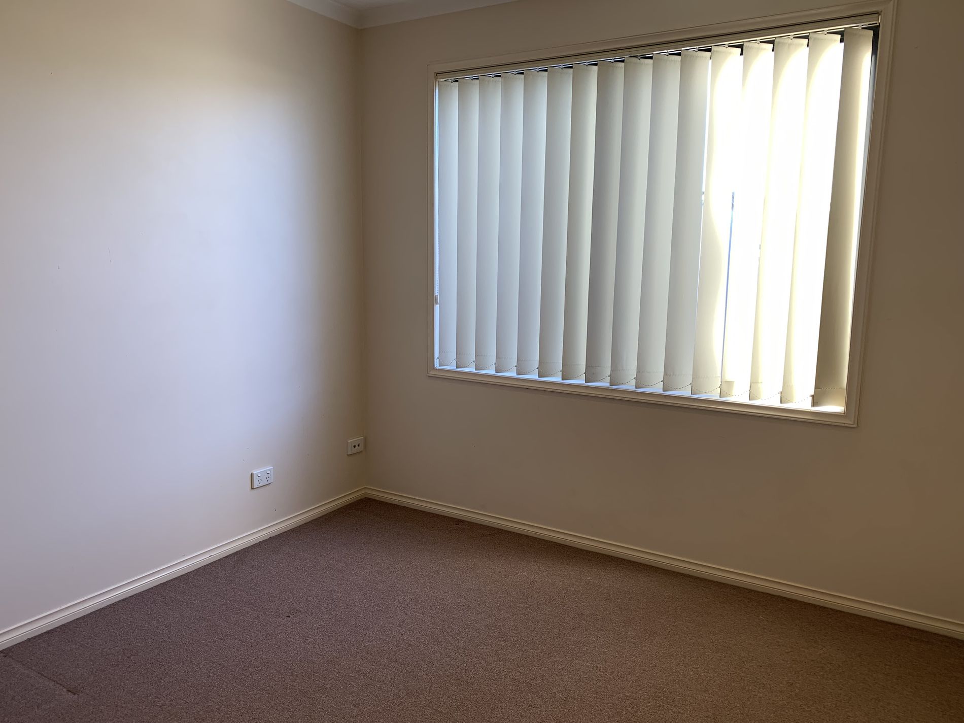10 Betty Court, Lara