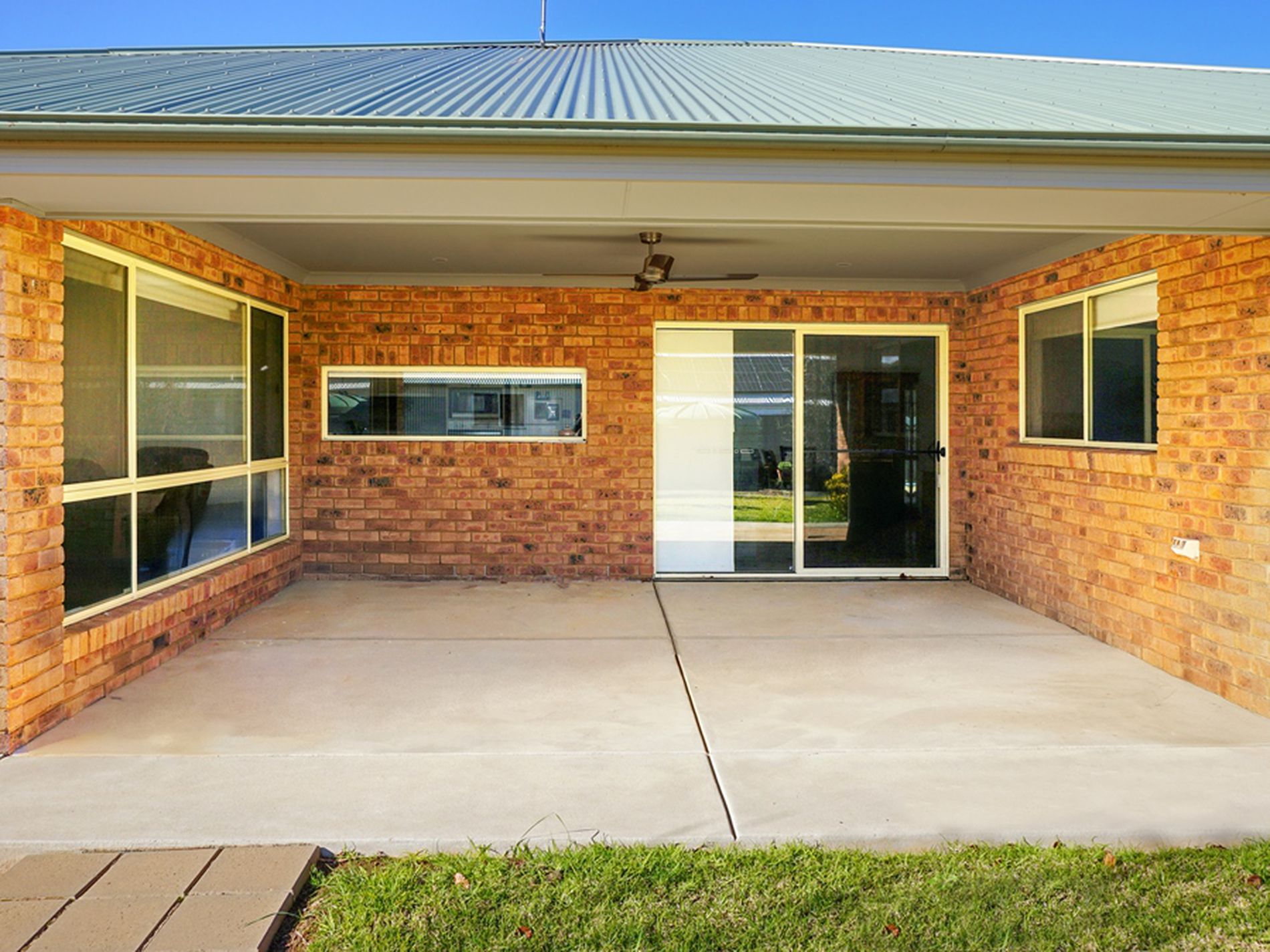 20 Lady Mary Drive, West Wyalong