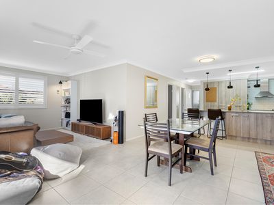 4 / 18 Back Street, Biggera Waters
