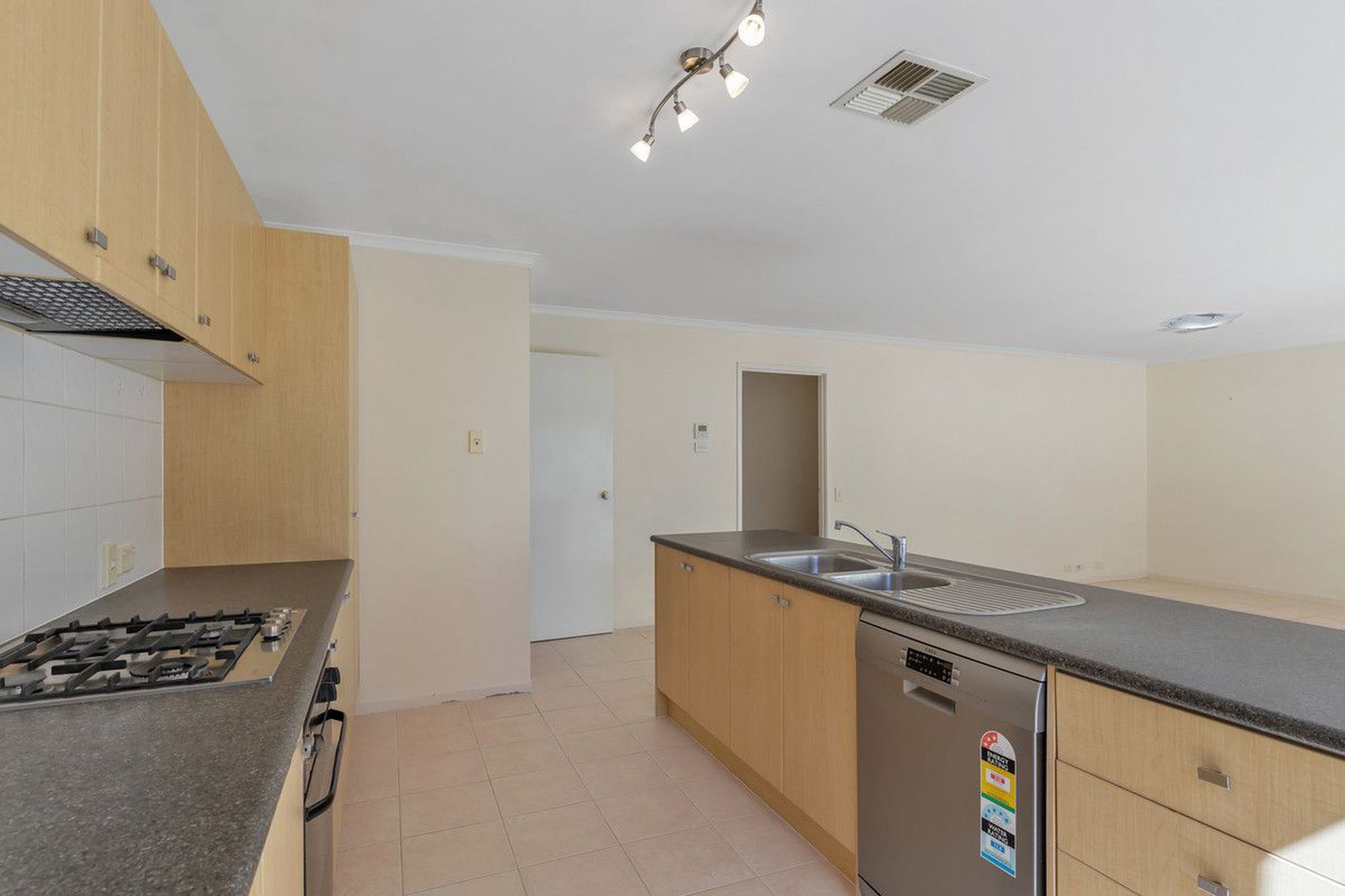 27 Meadowbank Terrace, Northgate