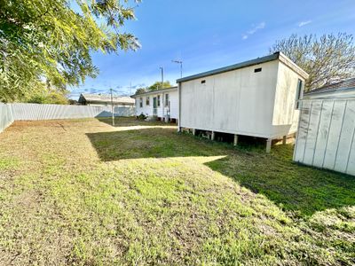 8 Robertson Crescent, Deniliquin