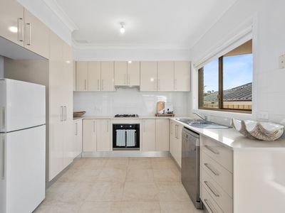 15 Campaspe Circuit, Albion Park