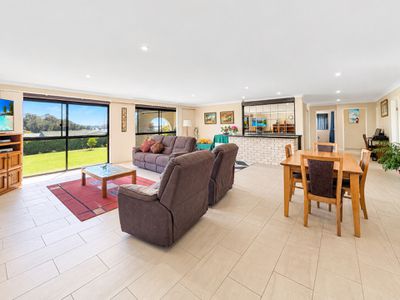 40 Binalong Street, Dalmeny