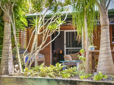 76 Princes Highway, Lake Tabourie