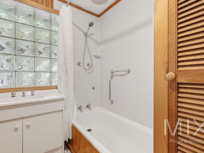 49 Sugarloaf Road, Risdon Vale