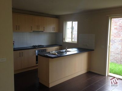 2 / 1 Lomond Terrace, East Geelong