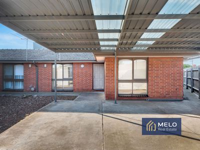 4 / 3 Hatfield Court, West Footscray