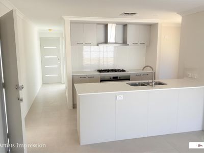 38 Jurien Ave, Eglinton