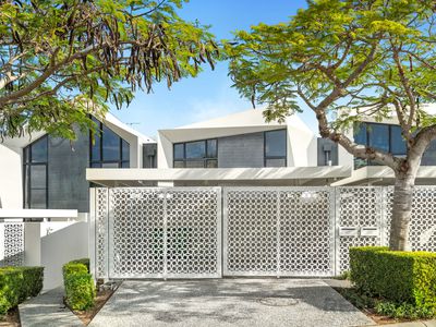67 Peninsula Drive, Robina