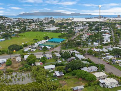 5 Fourth Avenue, South Townsville