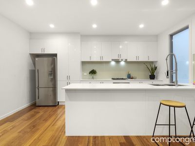 3 / 240 Hyde Street, Yarraville