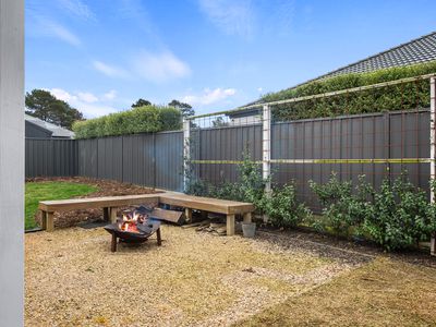 14 Maple Drive, Romsey