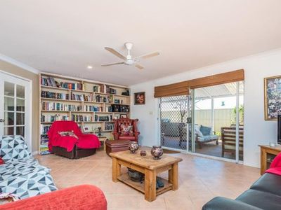 12 Cranston Loop, Kinross