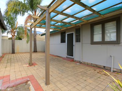 35 Boulder Avenue , Ascot