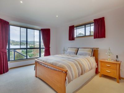 16 Thorpe Street, Cygnet