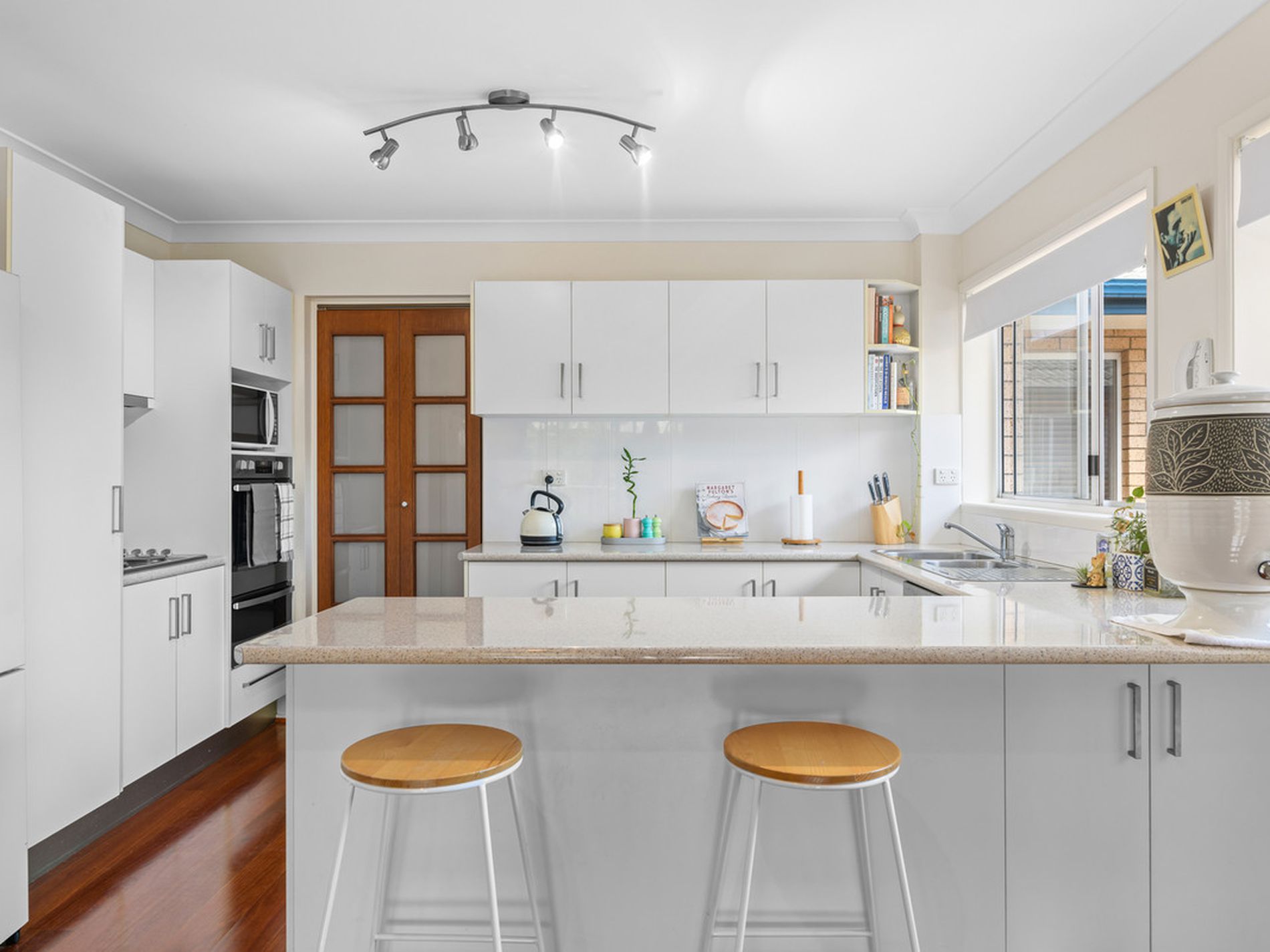 7 / 94 Indooroopilly Road, Taringa