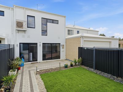 240 Leeuwin Boulevard, Bushmead