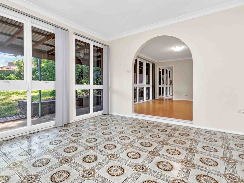 15 Larken Avenue, Baulkham Hills