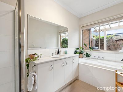 2 / 21 Basil Street, Newport