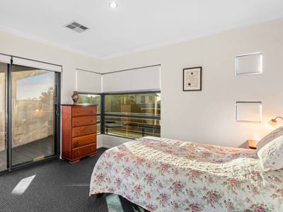 13 Crowley Vista, Salter Point