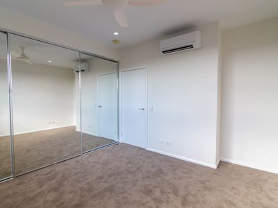 11 / 25 Victoria Terrace, Annerley