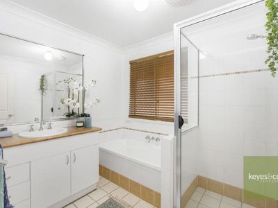 131 Greenwood Drive, Kirwan