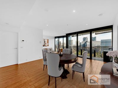 1301 / 8 Waterview Walk, Docklands