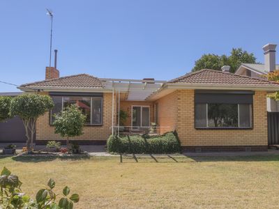 15 Oak Street, Cobram