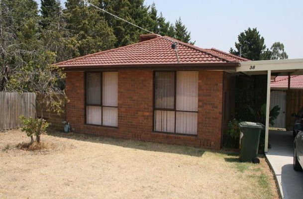 38 Bainbridge Avenue, Craigieburn