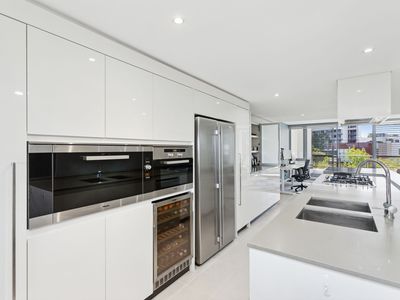 15 / 39-43 Bow River Crescent, Burswood