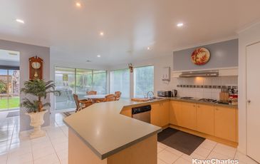 16 Highton Court, Beaconsfield