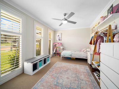 29 Pacific Palms Circuit, Carnes Hill