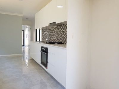 8 Kuala Close, Dean Park