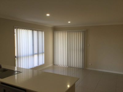 1 / 25 Myrtleford Crescent, Cambooya