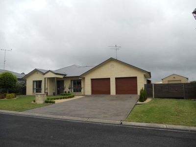 4 James Cook Avenue, Mount Gambier