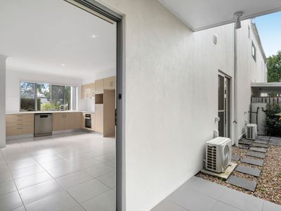 17 / 20 Careel Close, Helensvale