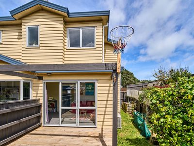 10 Pohutukawa Grove, Titahi Bay